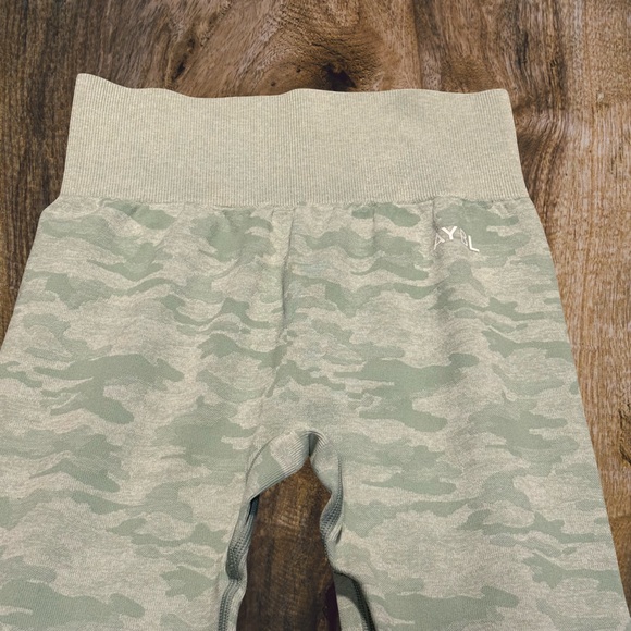 AYBL Camo Seamless Leggings Sage Green High Waist Women’s Small - Picture 3 of 9